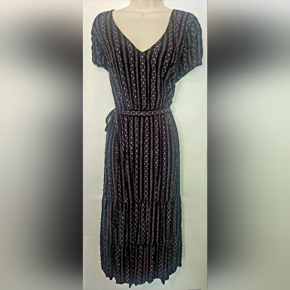 Torrid Plus Size 3 Black Purple Floral Strip Belted Challis Dress NWOT